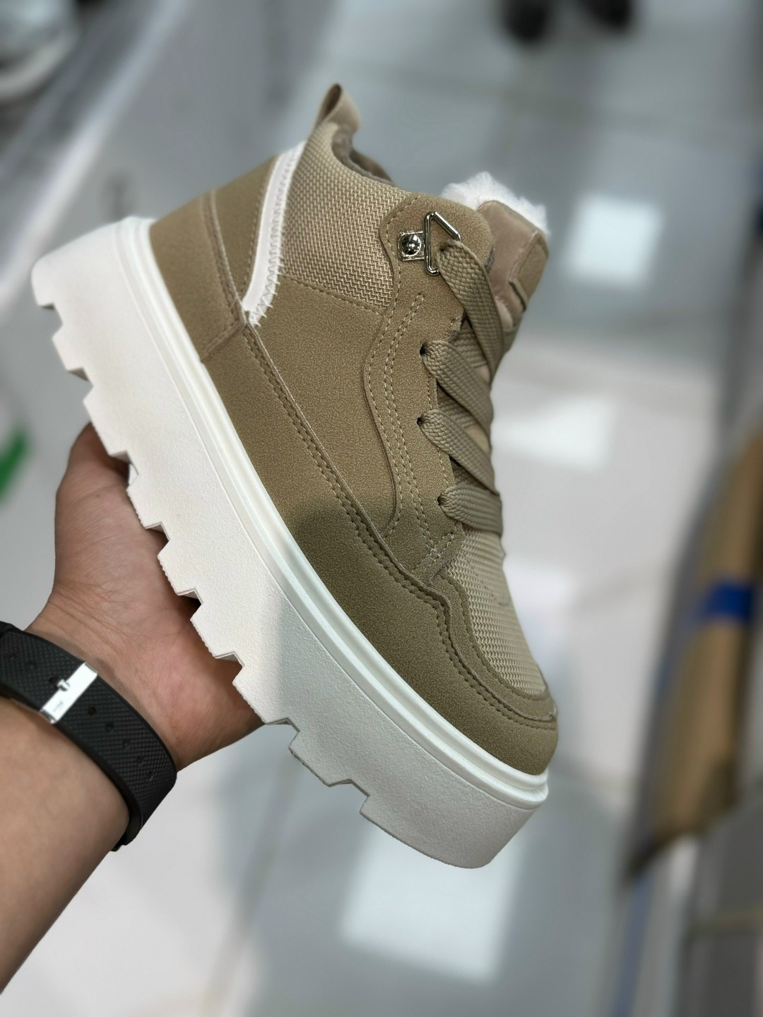 ,кроссовки женскиe, женская,кроссовки зимние женские,стильные кроссовки