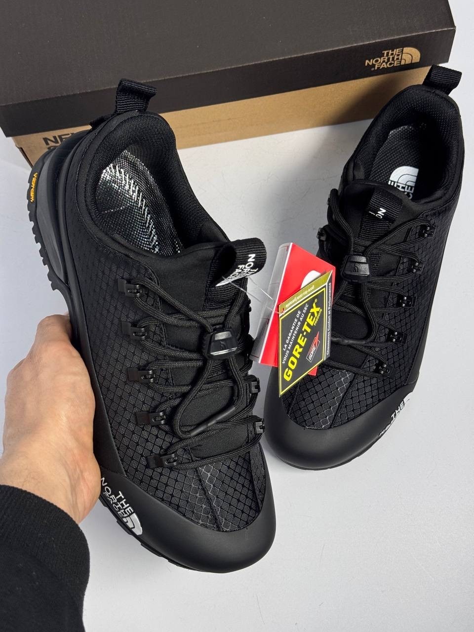 кроссовки the north face,,ботинки the north face,черные кроссовки,кроссовки мужские the north face