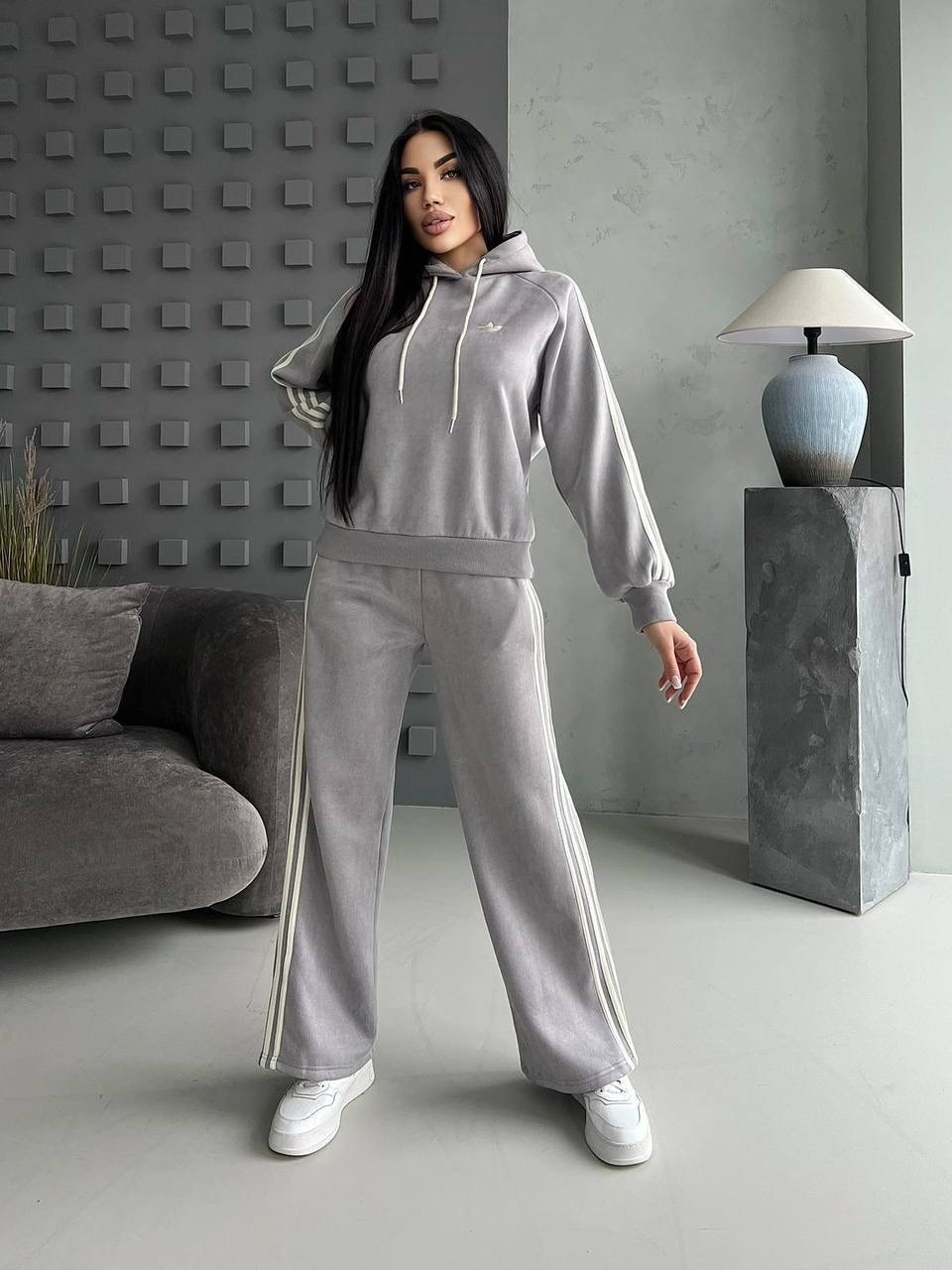 велюровый спортивная костюм,костюм велюровый,женский спортивный костюм,спортивные костюм,стильные спортивные костюмы