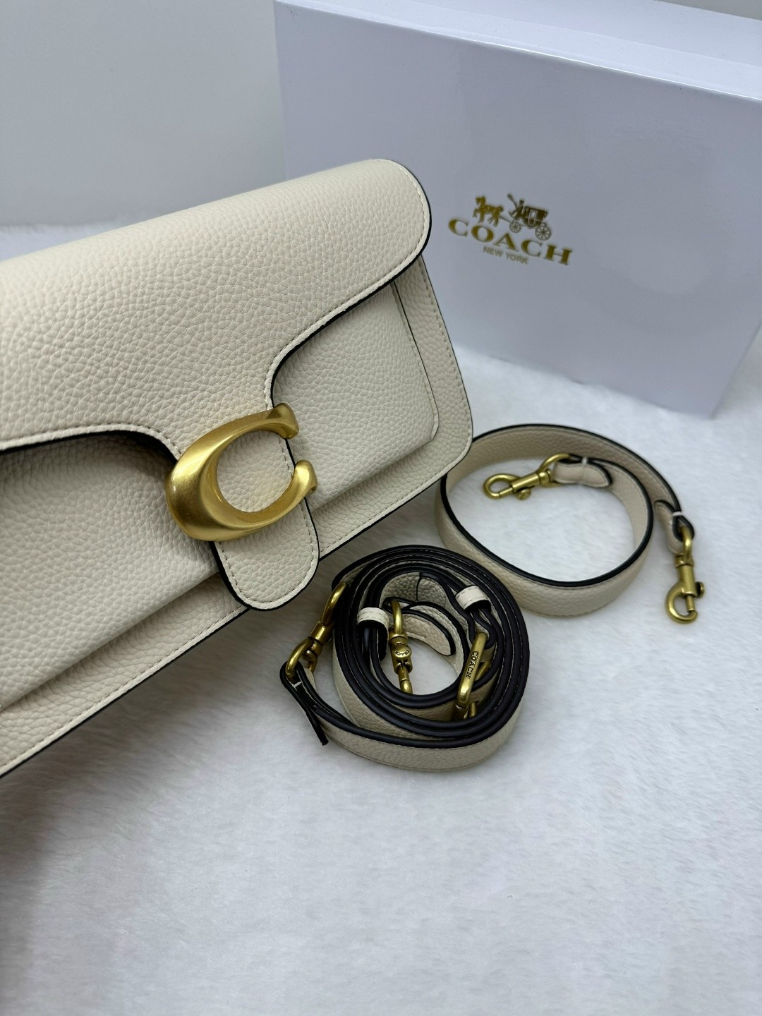 coach женская сумка,coach сумка,coach сумка белая,сумка через плечо coach,coach сумка на плечо