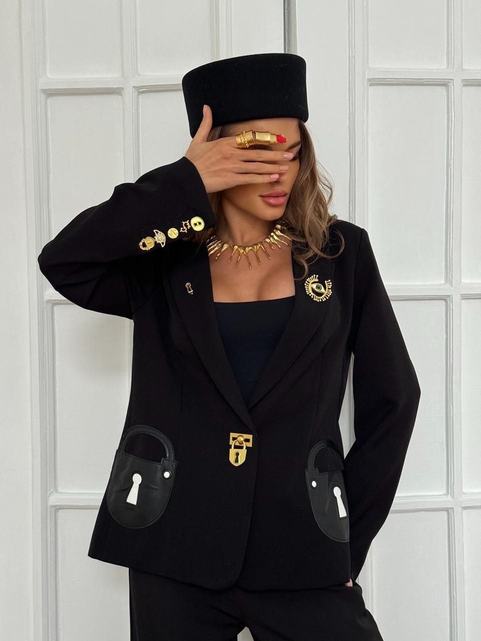 костюмы брючные,женские брючные костюмы,женские костюмы,брючный костюм черный,классический женский костюм