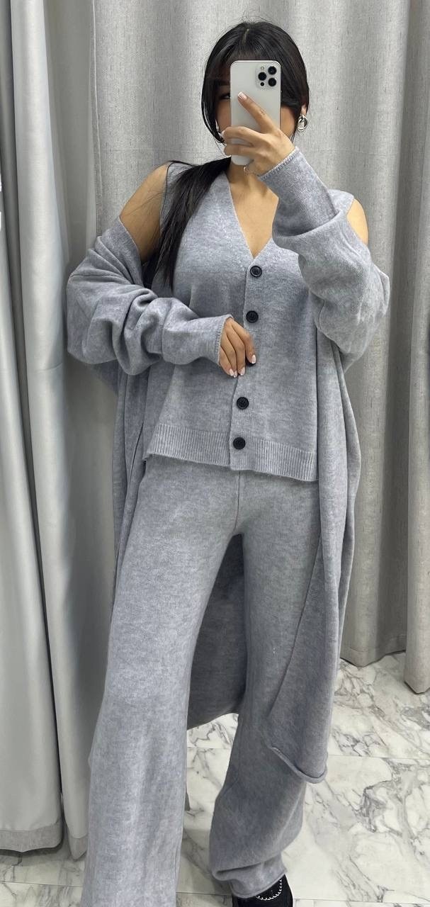 вязаные жилеты,жилетка вязаная,женский вязаный жилет,трикотажный жилет,трикотажные костюмы