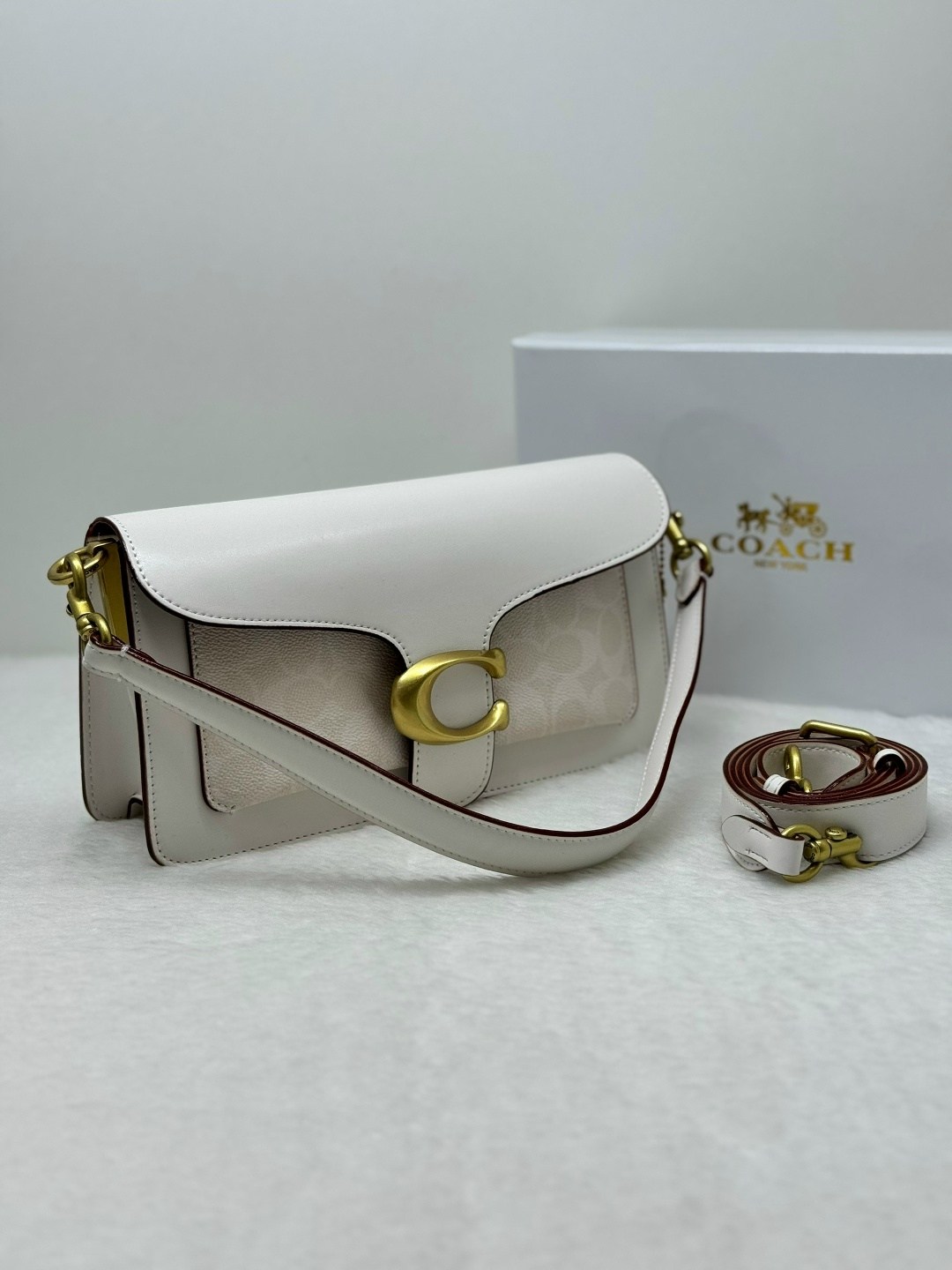 coach женская сумка,coach сумка,coach сумка белая,coach сумка на плечо,сумка через плечо coach