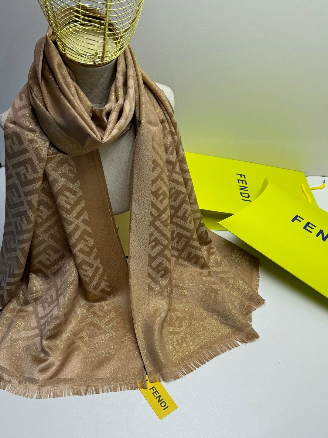 палантин гуччи кашемир,палантин женские,палантин,палантин диор,палантины dior