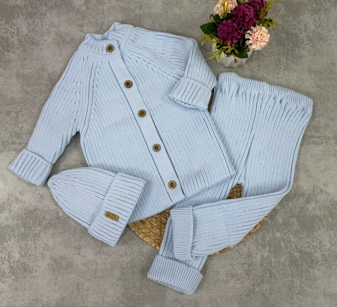 костюм вязанный,вязаный комплект для малыша,вязаные костюмы для новорожденных,вязаные комплекты,вязаные костюмы