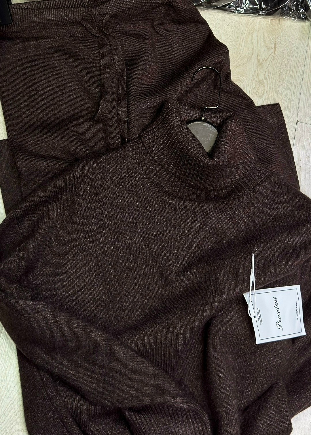 трикотажные костюмы,трикотажные костюмы женские,костюм двойка кашемир,вязаные костюмы,кашемировый костюм женский