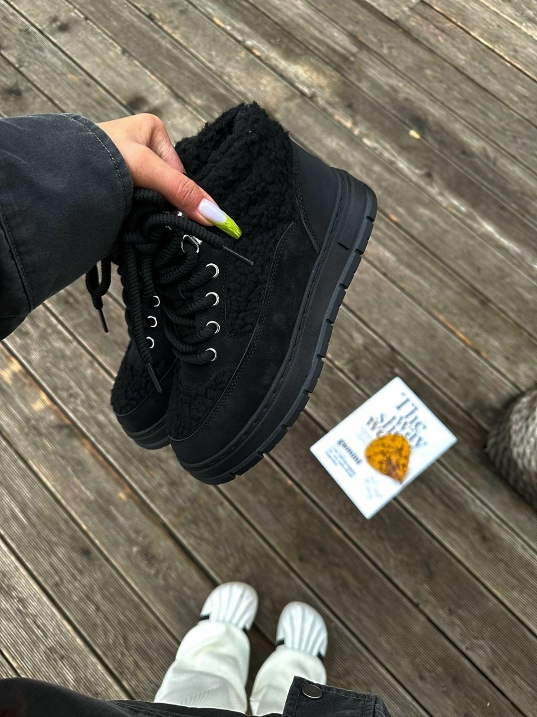 ,кроссовки женскиe,повседневные кроссовки,модные кроссовки,женские летние кроссовки