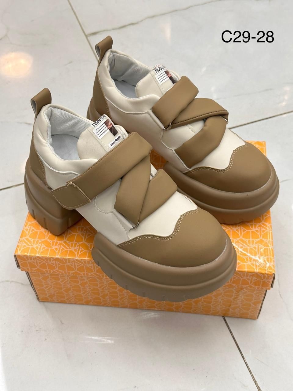 ,женские кроссовки на массивной платформе,женская ,женские кроссовки на платформе,кроссовки женскиe