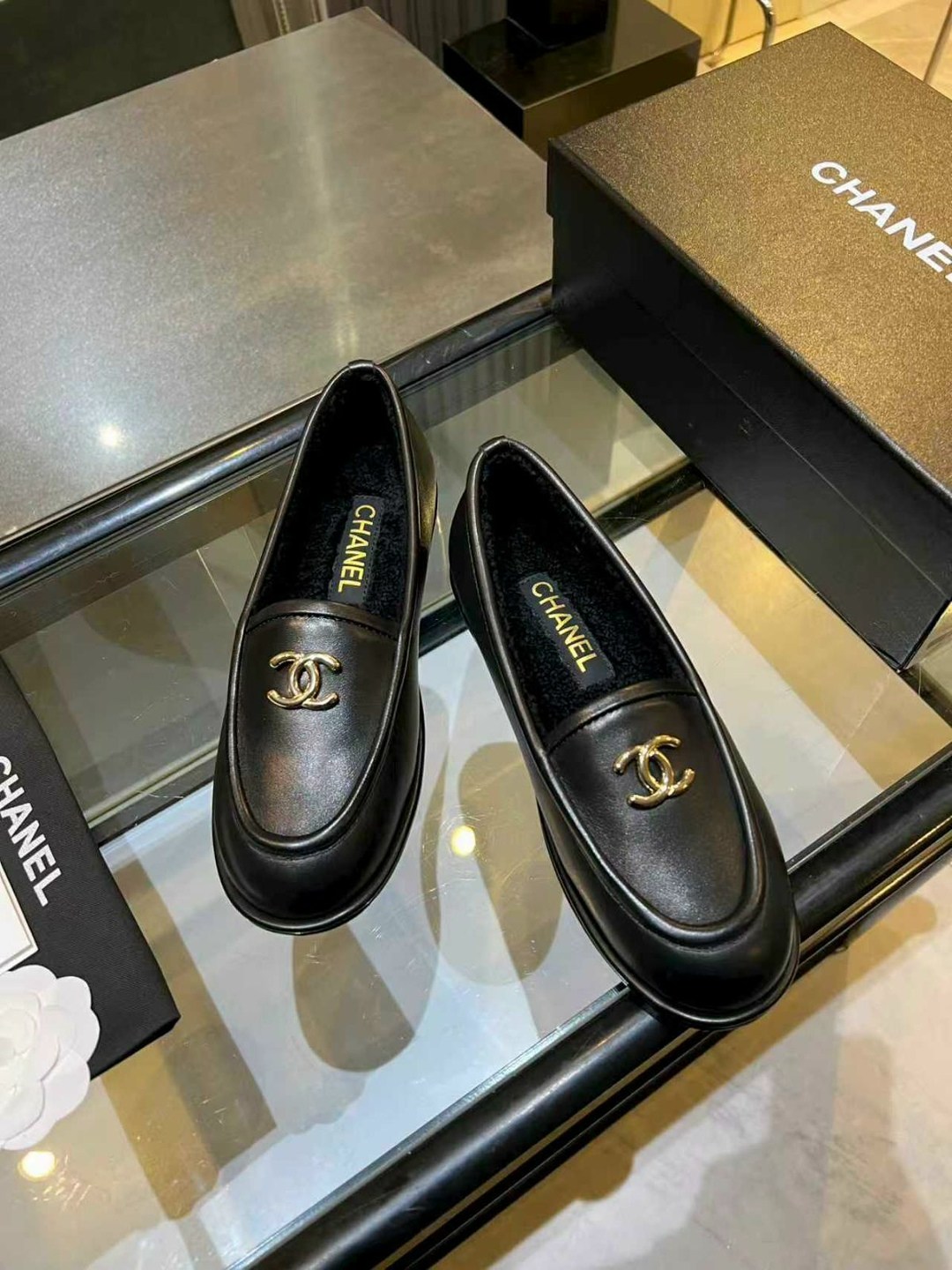 лоферы chanel,лоферы шанель,женские кожаные лоферы,женские лоферы chanel,кожаные лоферы