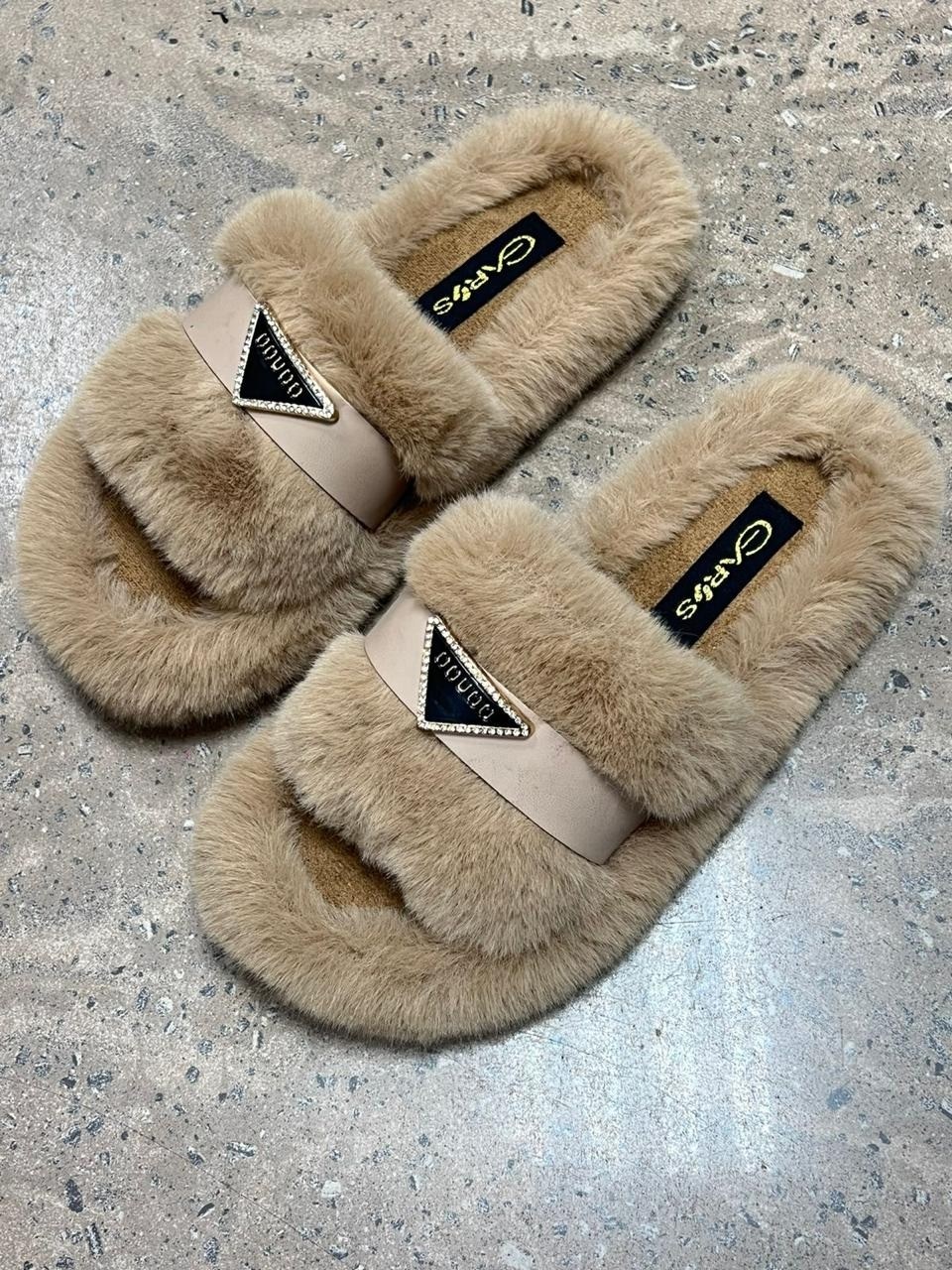 ,домашние тапочки,тапочки модные,меховые тапочки,домашние тапочки женские