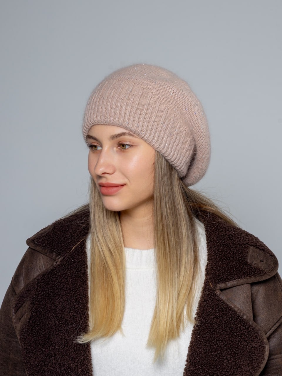 женская шапка,женская вязаная шапка,шапка вязаная,шапка женская из ангоры,чёрные шапки