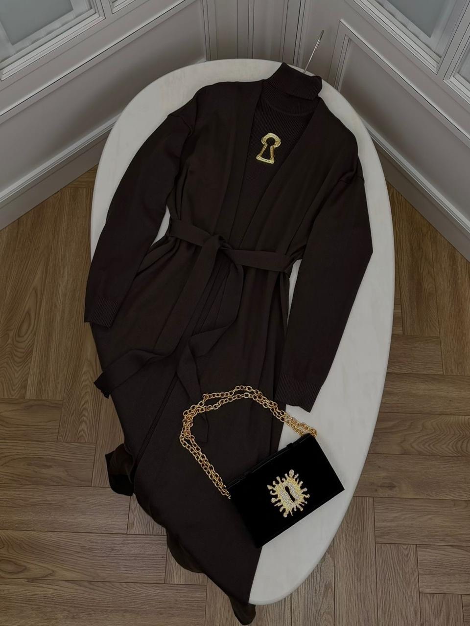 платье удлиненное,трикотажное платье,коричневое платье,платье комбинированное,длинное платье женское