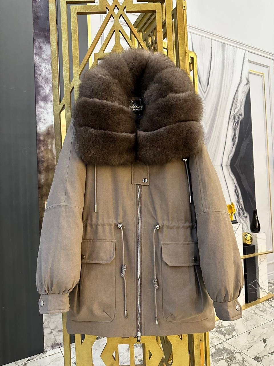 парка с мехом,пуховики с мехом,парка женская,стильная куртка,пуховики с натуральным мехом