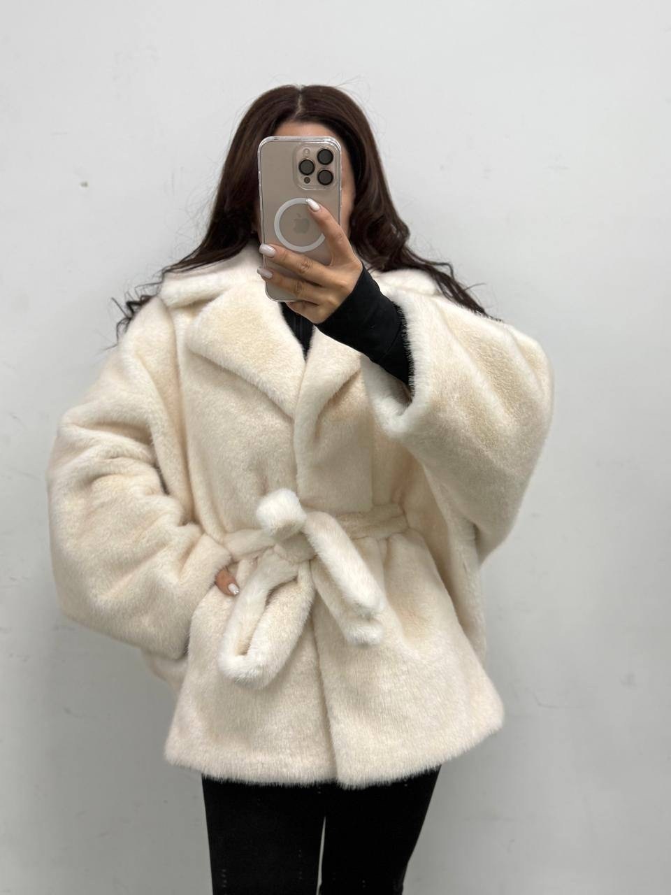 пальто из искусственного меха,белая шуба,меховое пальто,шубка,искусственная шуба