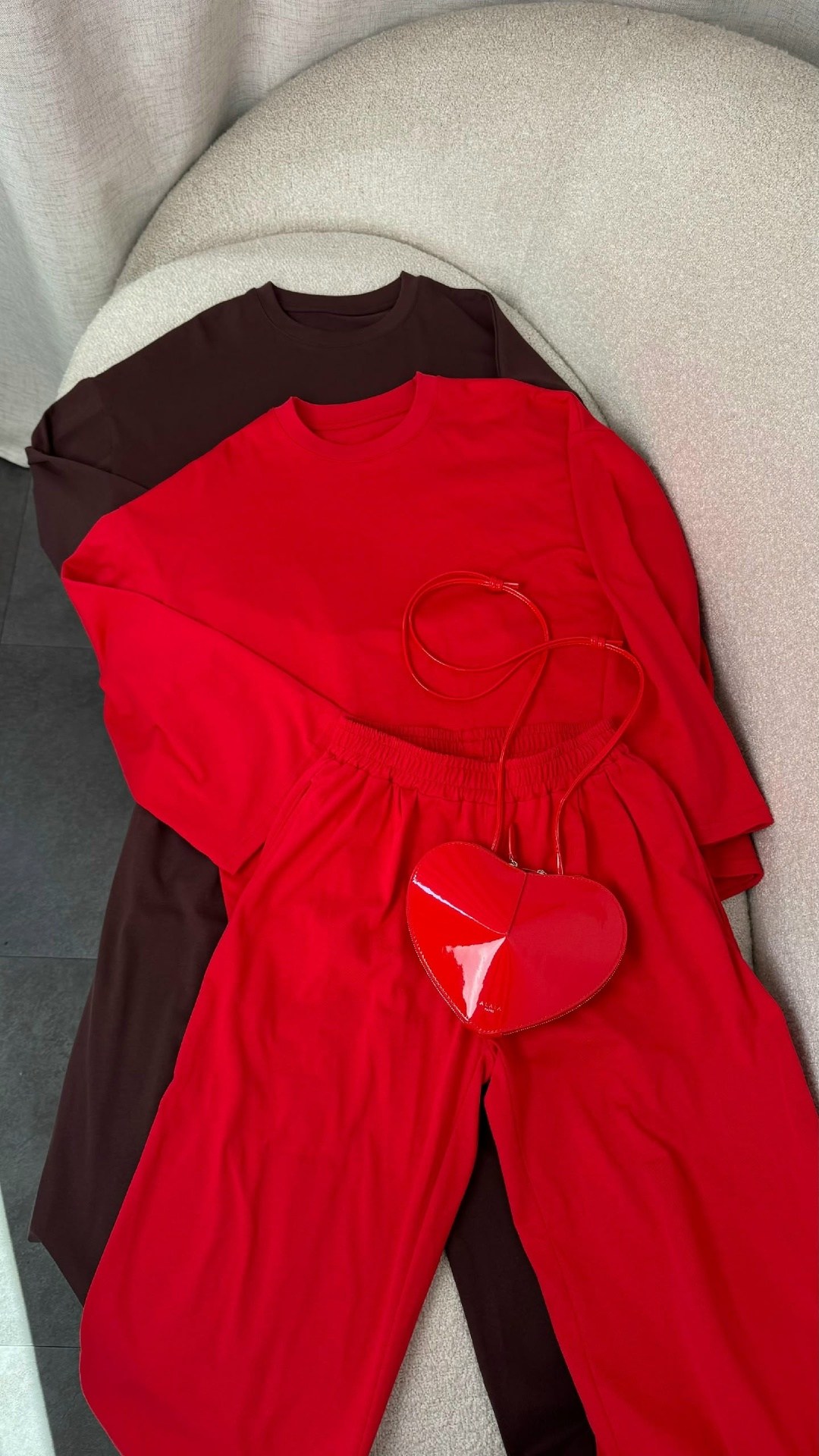 костюмы брючные,трикотажные костюмы,свитшот женская,свитшот и брюки,широкие брюки