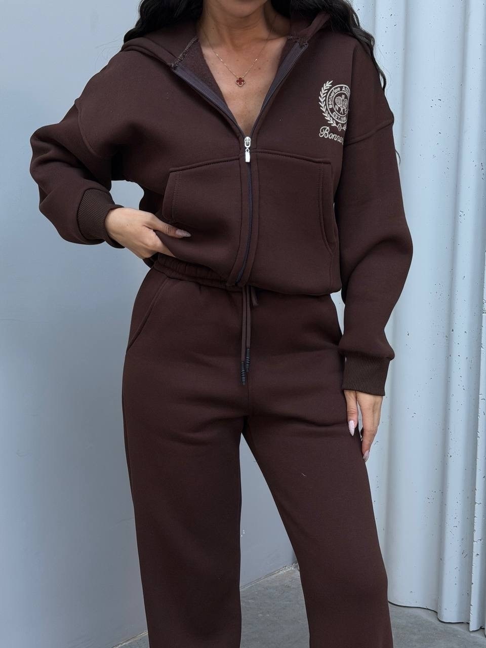 костюмы женские спортивные,спортивные костюм,костюмы брючный,женские костюмы,красный костюм