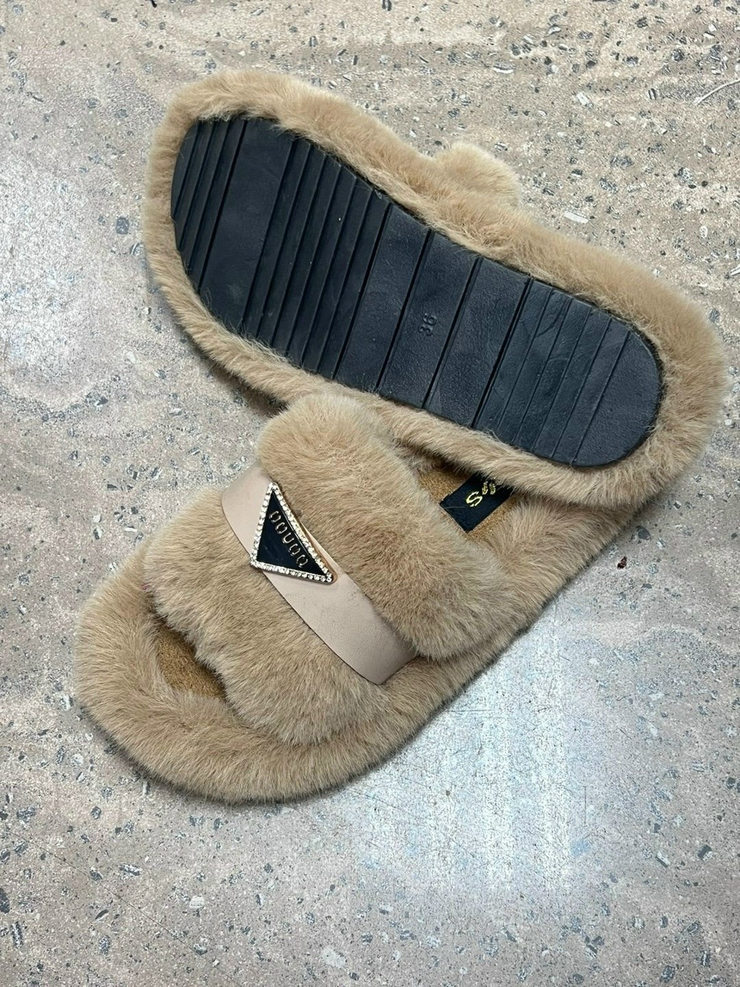 домашние тапочки женские,женские тапочки,тапочки модные,домашние тапочки,тапочки меховые