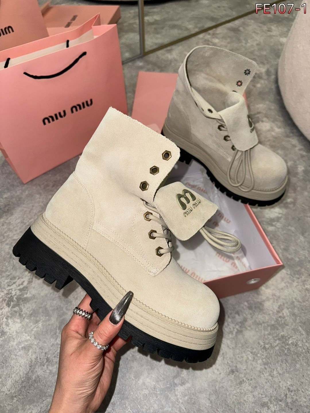 ботинки miu miu,ботинки miu,,miu miu ,женские ботинки