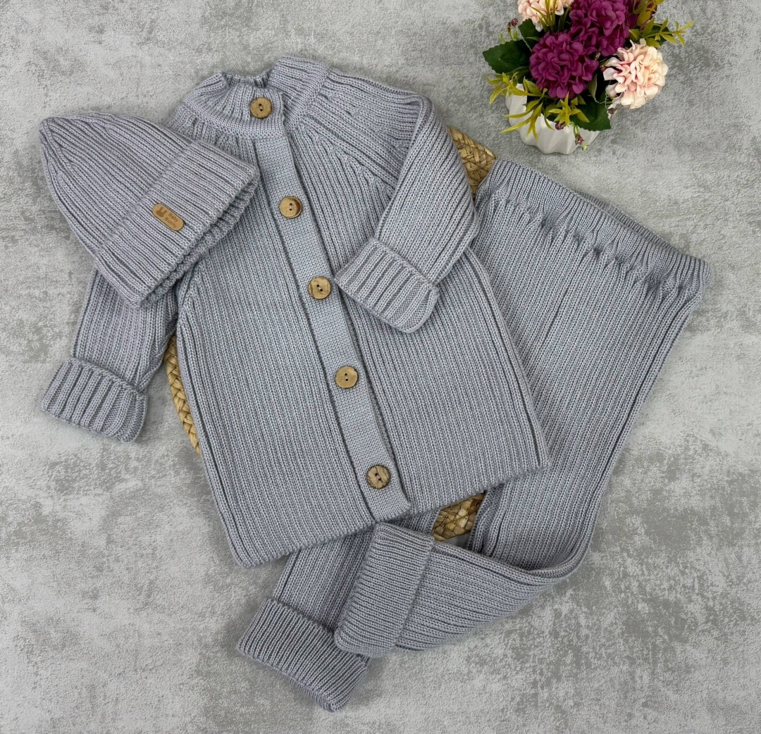 костюм вязанный,вязаный комплект для малыша,вязаные костюмы для новорожденных,вязаные комплекты,вязаные костюмы