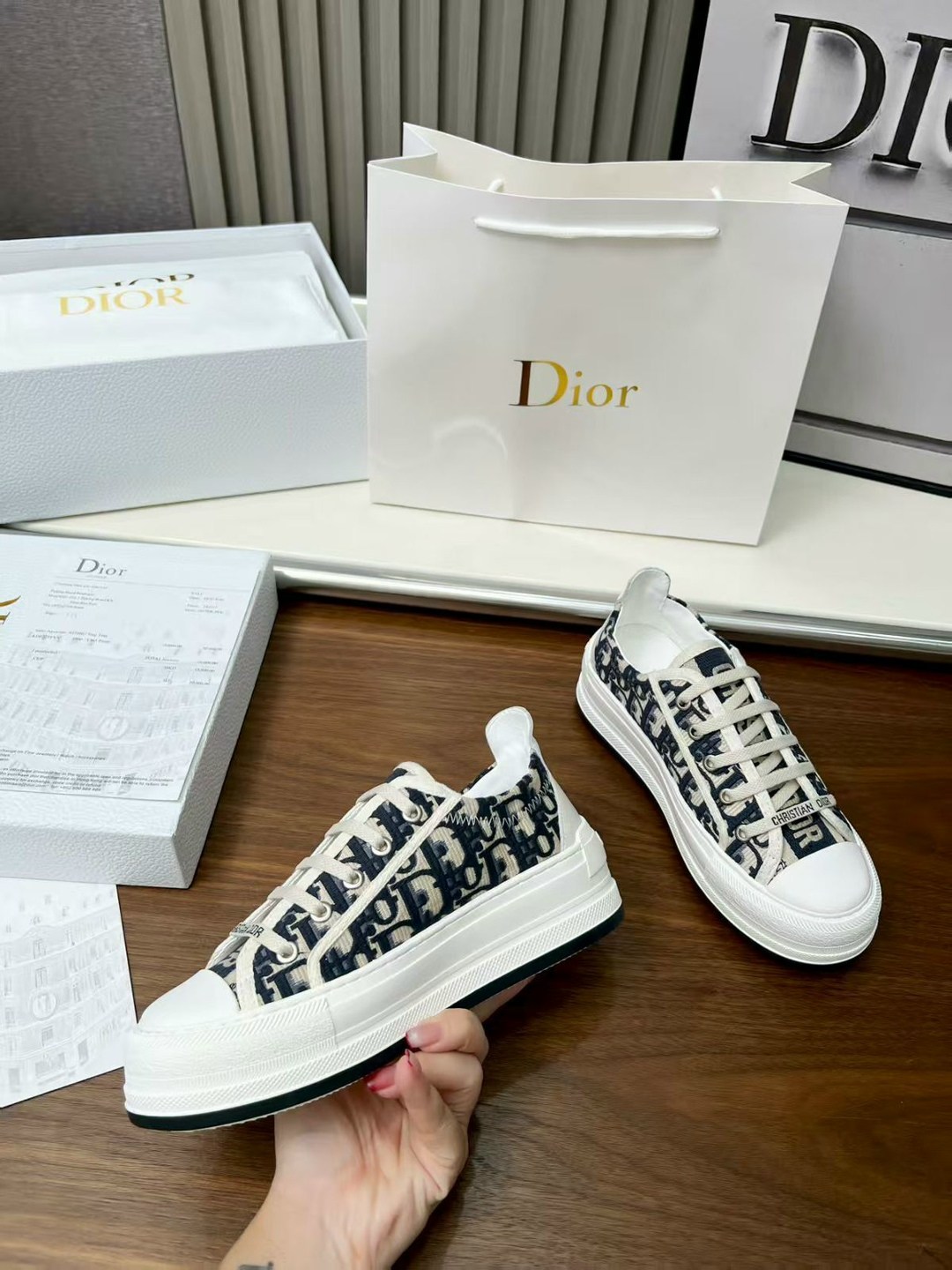 кеды christian dior,кеды dior,кеды dior женские,кроссовки dior,кеды кристиан диор