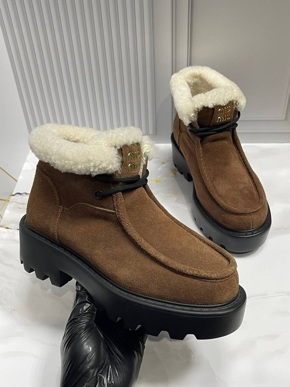 ,женские ботинки,ботинка женские зимние,зимняя женская ,ботинки miu miu