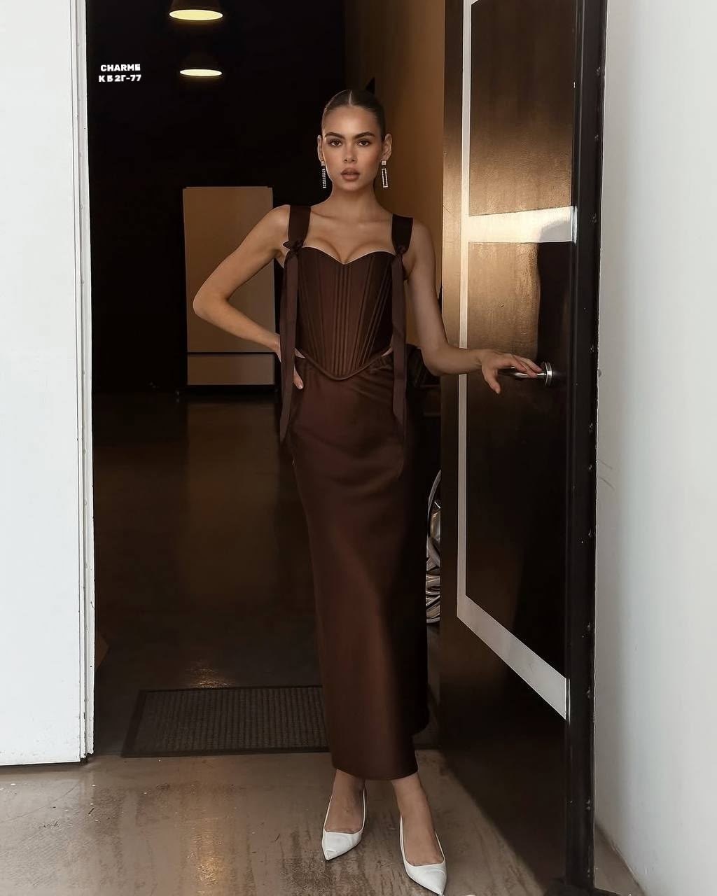 шелковое платье,вечернее платье,атласное платье,коричневое платье,шелковое платье комбинация