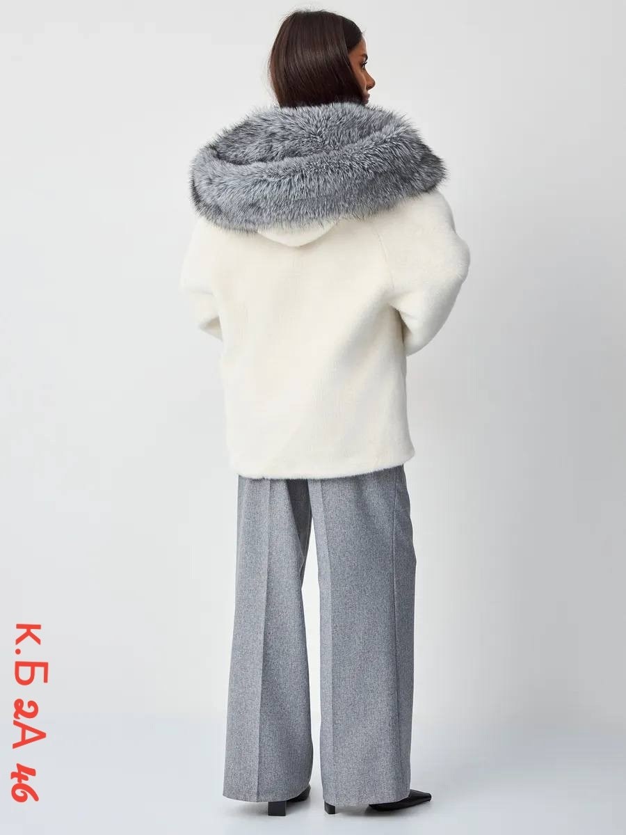 шуба норковая с капюшоном из чернобурки снежная королева,шуба норковая белая с капюшоном из чернобурки,белая норковая шуба,белая норковая шуба с капюшоном,белая шуба