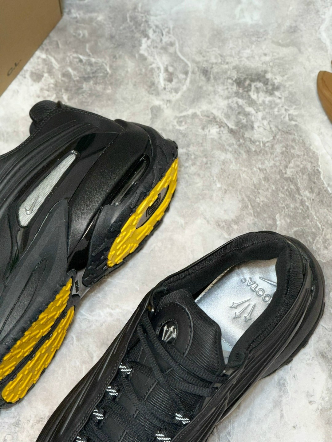 кроссовки nike nocta,кроссовки,кроссовки nike,черные кроссовки,оригинальные кроссовки