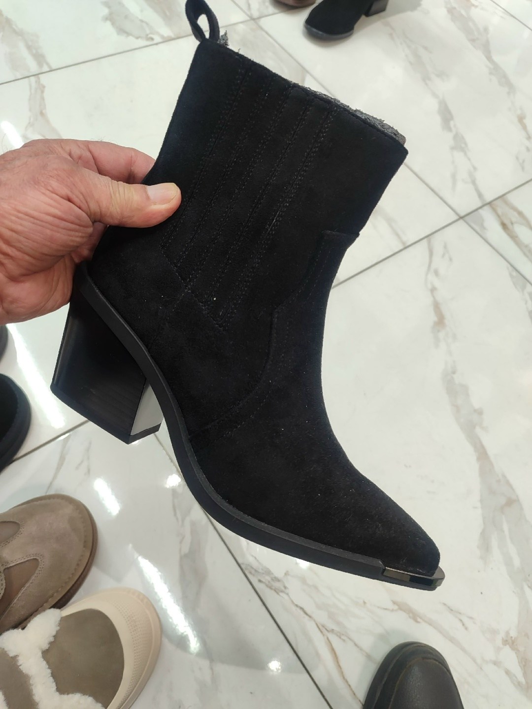 ,замшевые ботильоны, женская,сапоги казаки женские,модные ботильоны