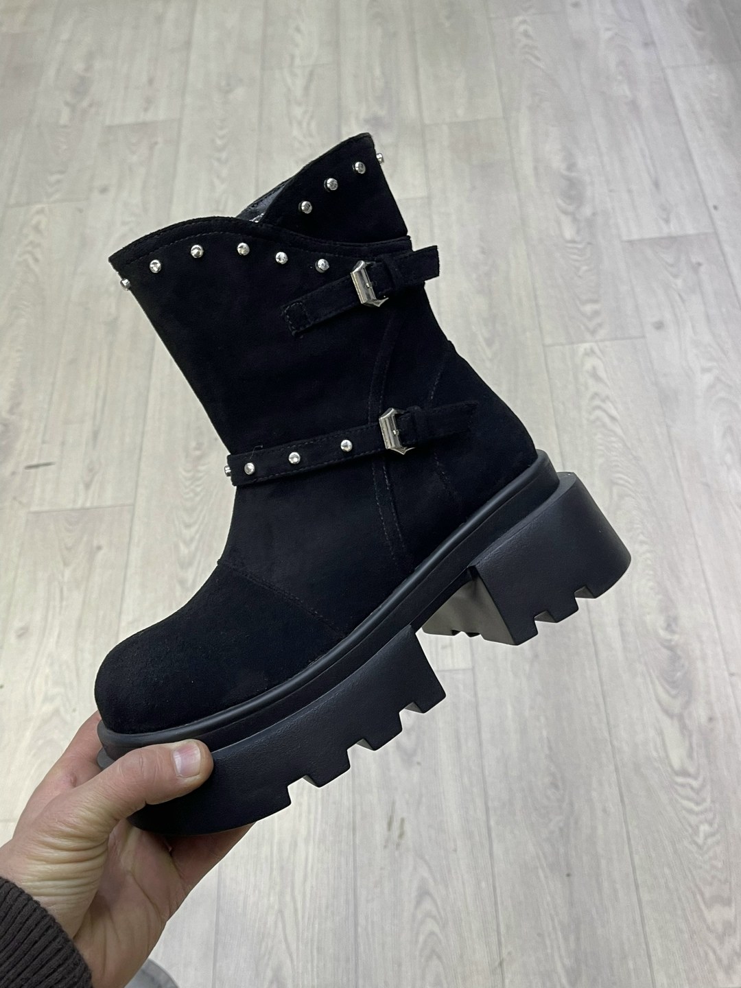 ,женские ботинки, женская,обуви,модные ботинки