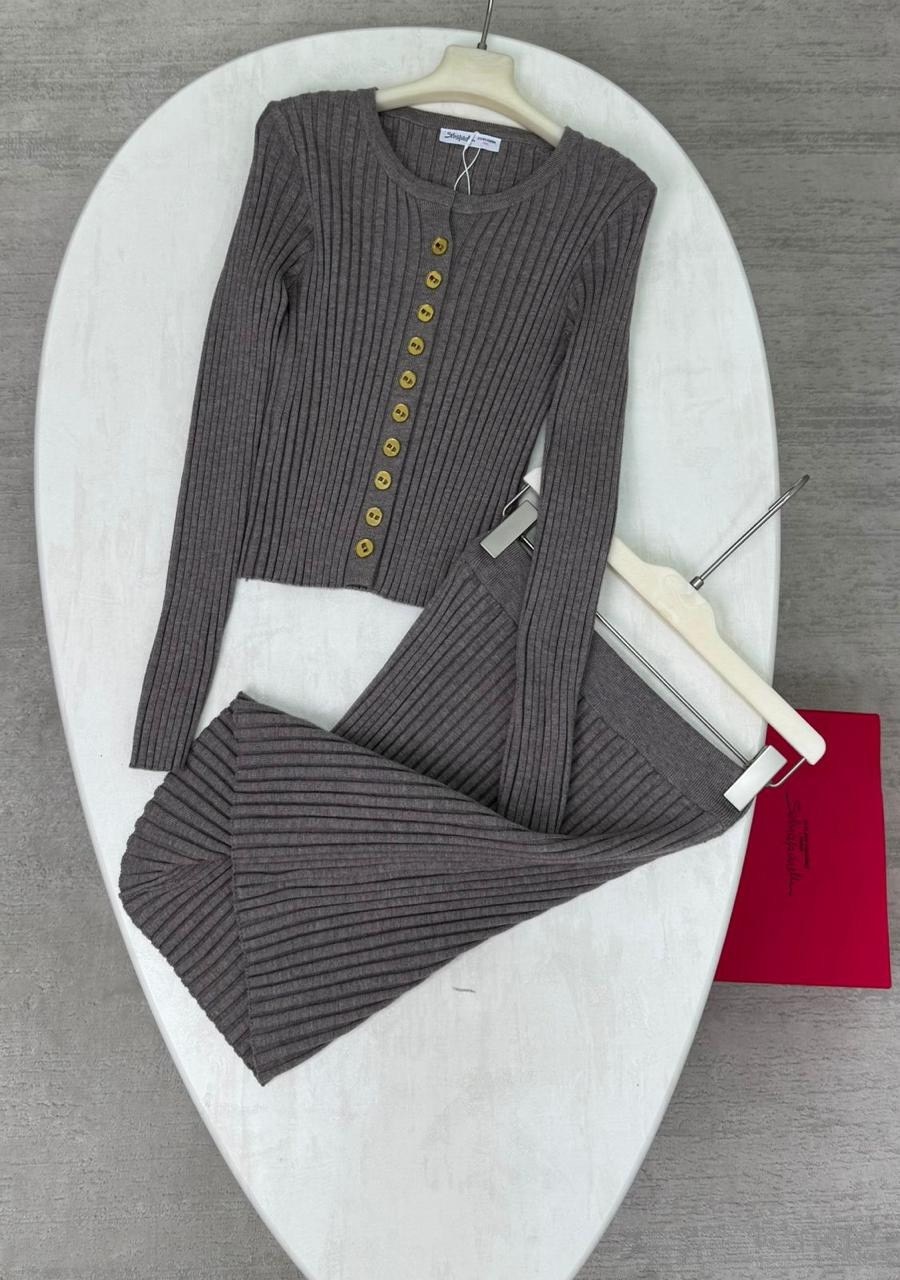 трикотажное платье,трикотажные костюмы,платье лапша,вязаные костюмы,платье трикотажное миди