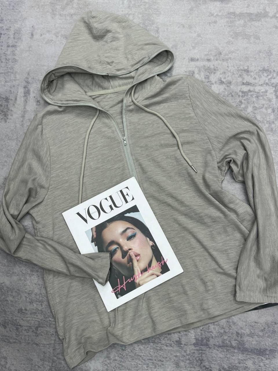 вязаные жилеты,женские жилеты,трикотажные костюмы,безрукавка жилет