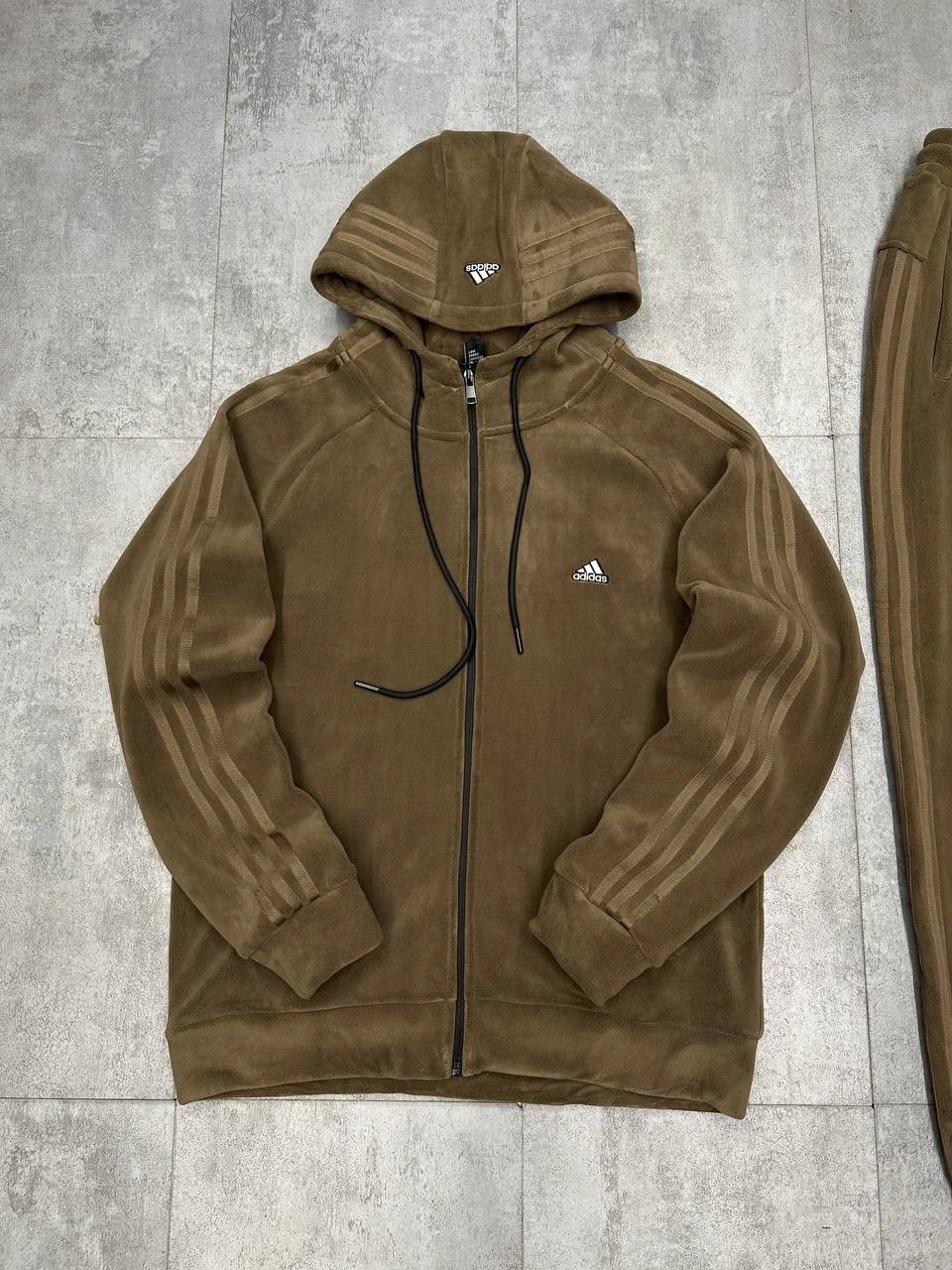 костюмы спортивный adidas,мужские спортивные штаны adidas,штаны спортивные adidas,костюмы адидас,спортивные костюмы адидас