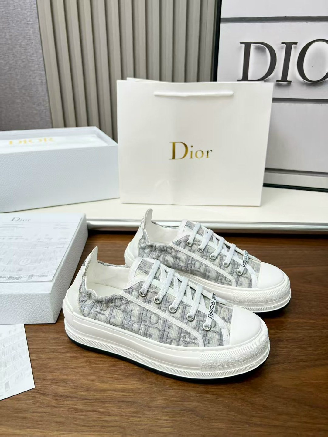 dior кроссовки,кеды dior,кеды dior женские,кеды christian dior,кеды диор