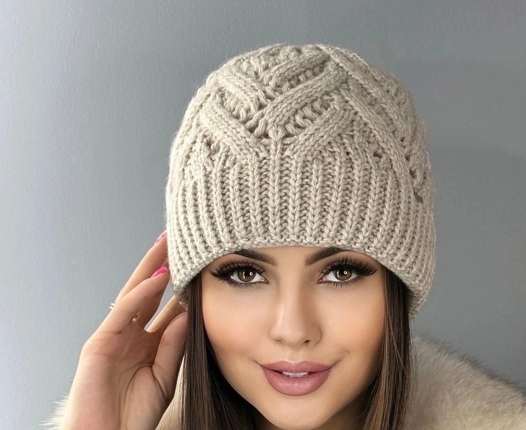 шапка зимняя вязаная бини,шапка для женщин,шапка зимняя вязаная,шапка женская,шапка вязаная