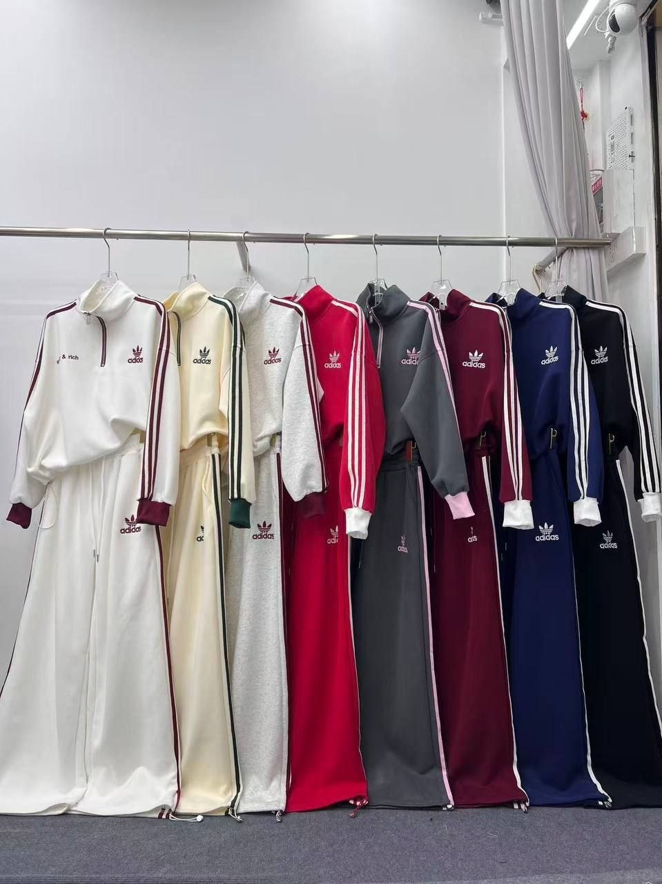 костюмы спортивные женский,спортивные костюм,спортивный костюм двухнитка,спортивный костюм трехнитка,спортивный костюм спортивные костюмы