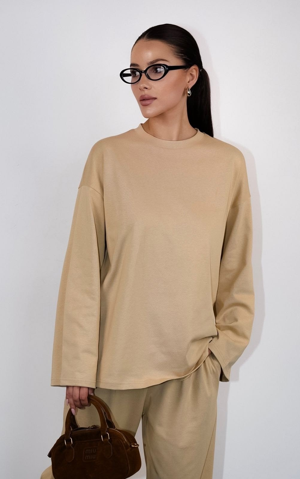 бежевый свитшот,свитшот женская,джемпер базовый,лонгслив женская оверсайз,лонгслив оверсайз