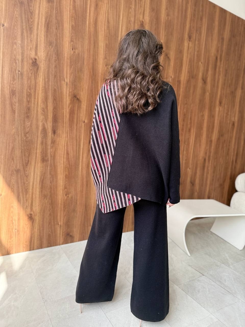 модные свитера,костюмы брючные,свитер джемпер,джемпер прямого силуэта,джемпер с высоким воротом