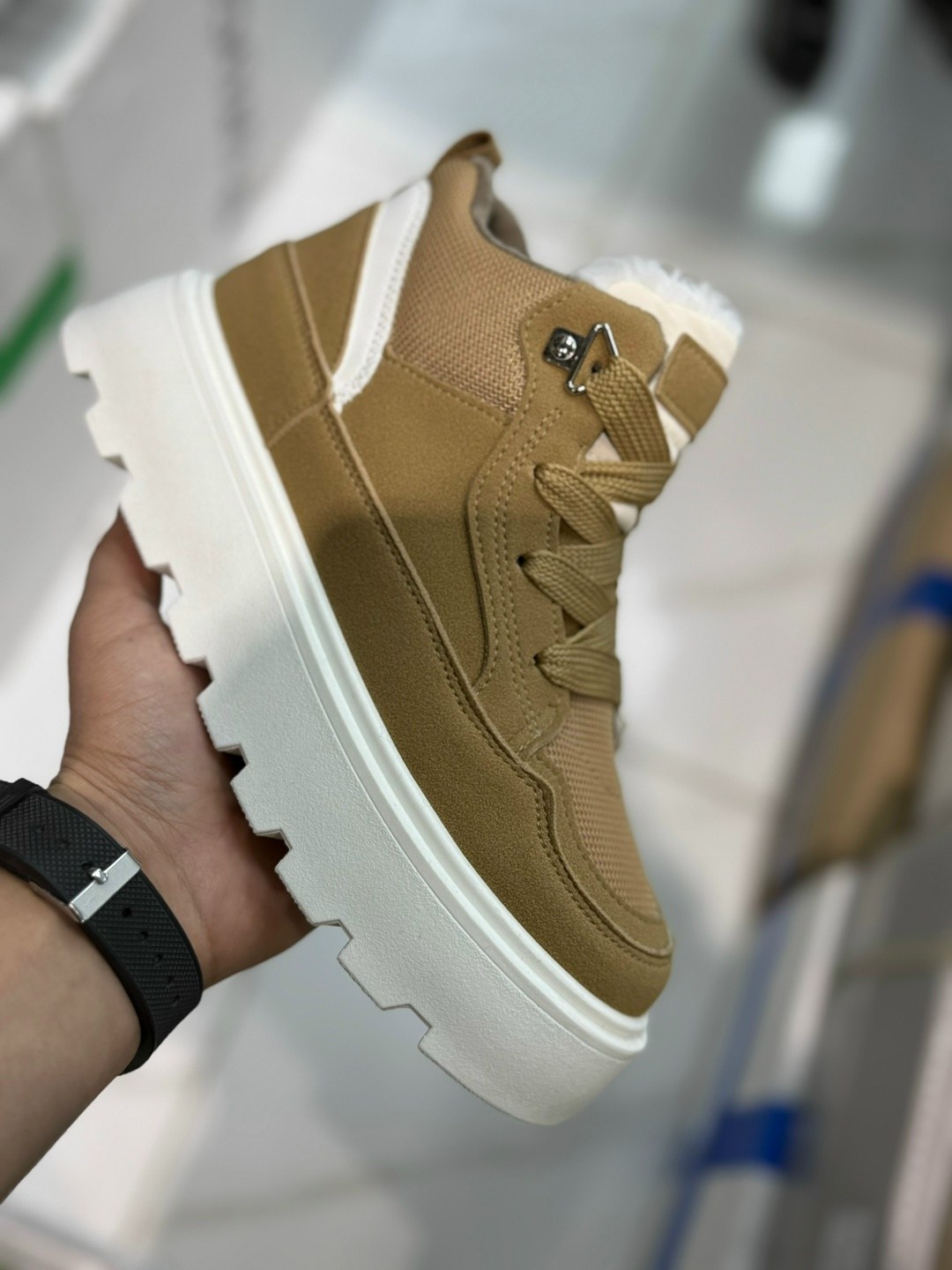 ,кроссовки женскиe, женская,кроссовки зимние женские,стильные кроссовки