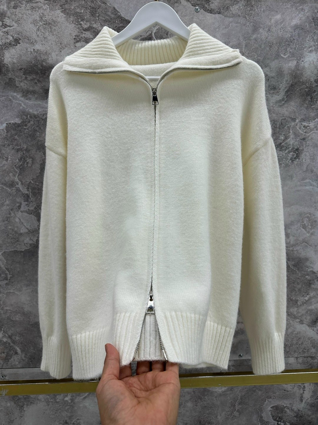 кардиган,кашемировый кардиган,модные свитера,кашемировый кардиган на молнии,вязаные кардиганы