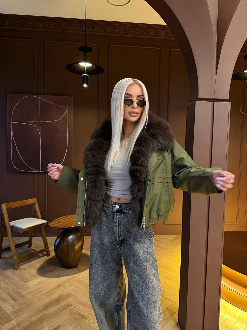 стильные пуховики,пуховики с мехом,пуховик с натуральным мехом женский,пуховики с натуральным мехом,парка с мехом