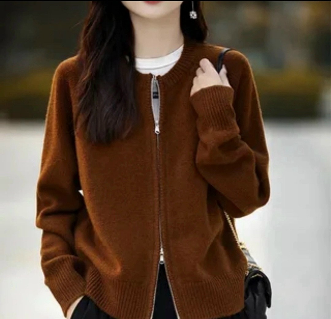 женский вязаный кардиган,вязаный кардиган на молнии,кардиган на молнии,кардиган на молнии трикотажный,кардиган с круглым вырезом