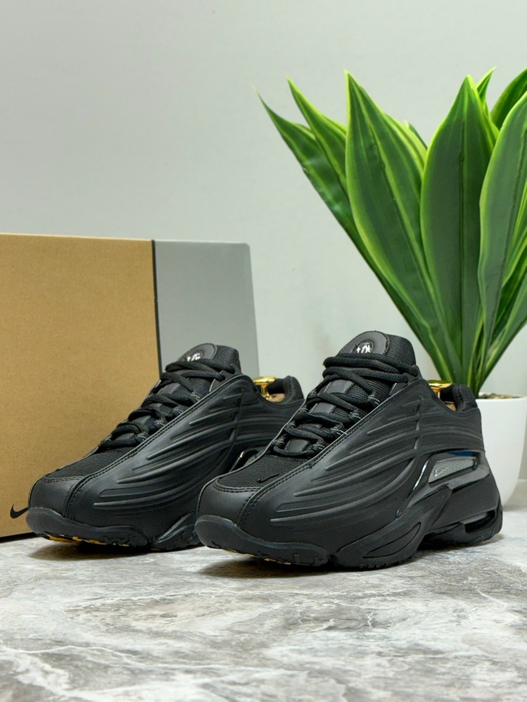 кроссовки nike nocta,кроссовки,кроссовки nike,черные кроссовки,оригинальные кроссовки