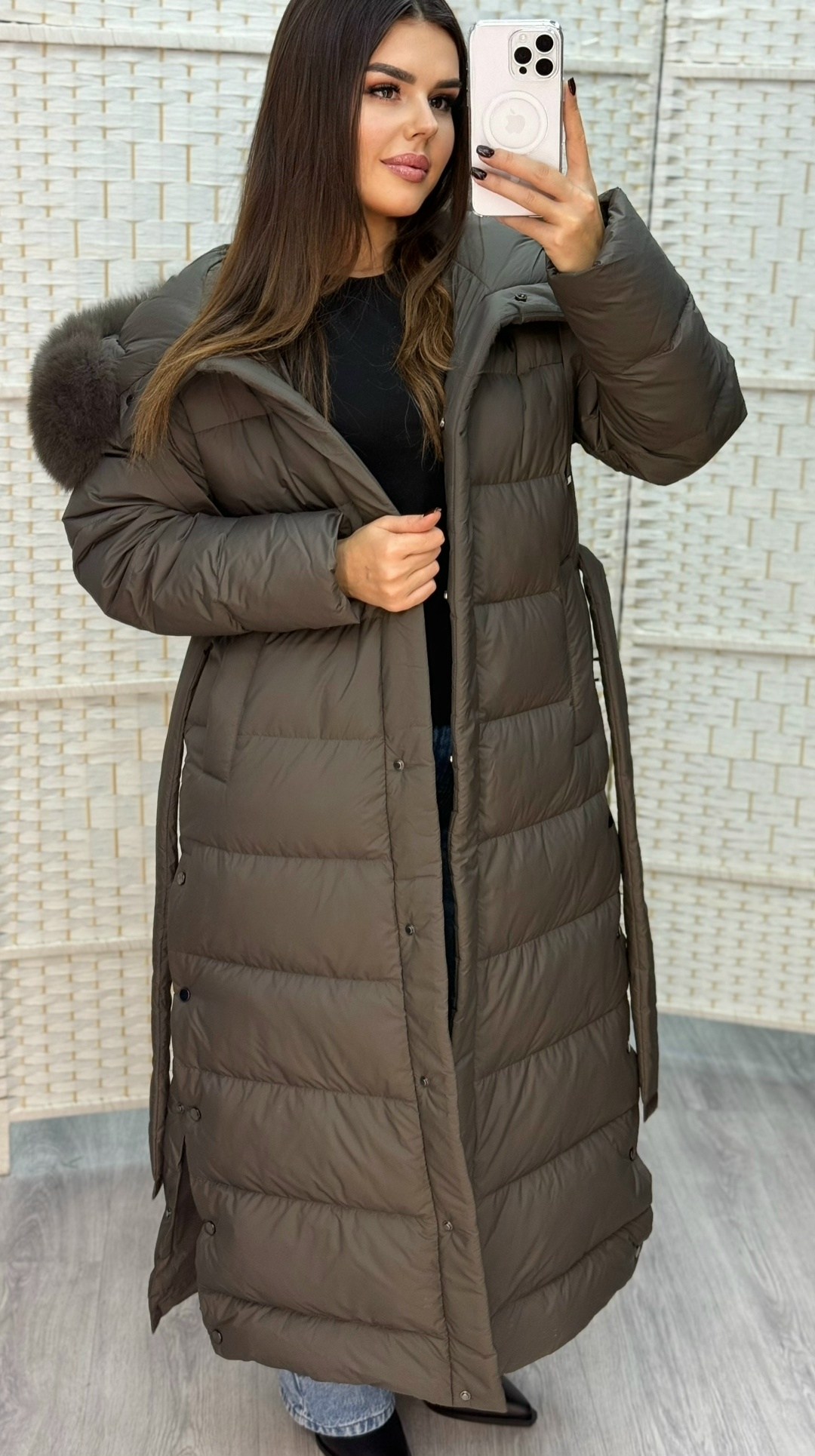 женские пуховики,пуховик удлиненная с капюшоном,пуховик,пуховик длинный,пуховик женский зимний