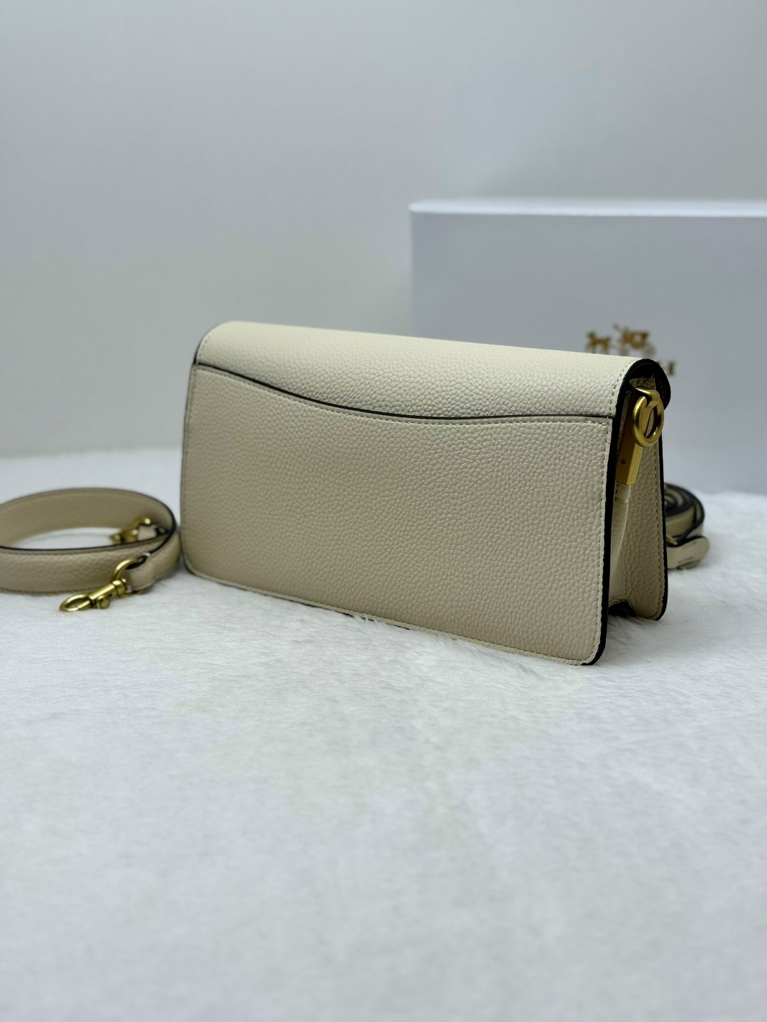 coach женская сумка,coach сумка,coach сумка белая,сумка через плечо coach,coach сумка на плечо