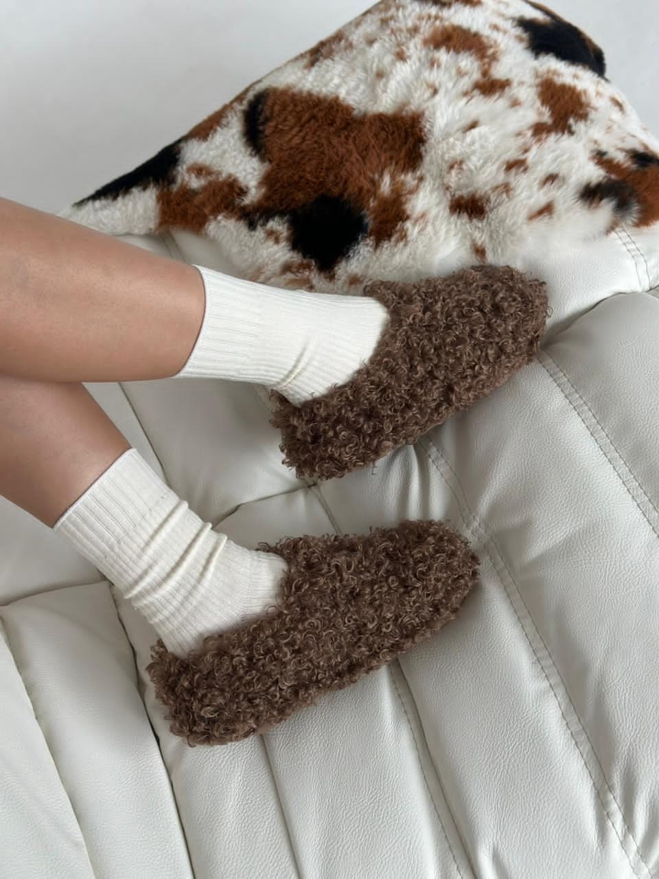 ,домашние тапочки,тапочки домашние женские,меховые тапочки,домашние тапочки чуни из овечьей шерсти