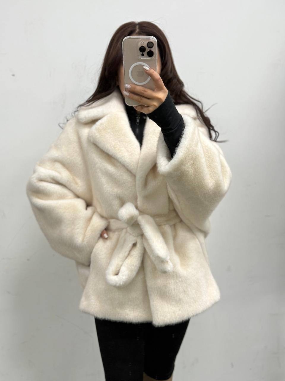 пальто из искусственного меха,белая шуба,меховое пальто,шубка,искусственная шуба