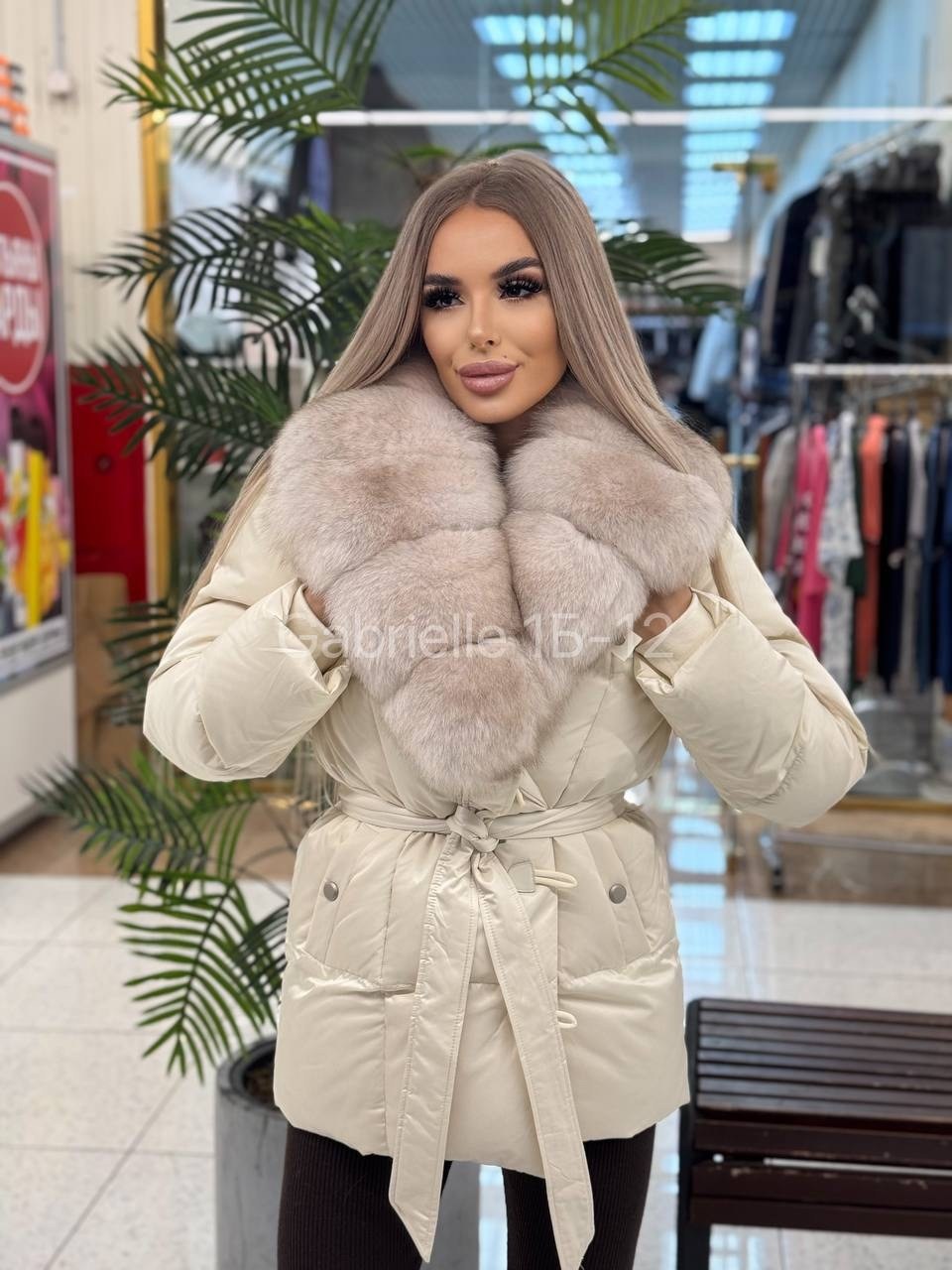 пуховики с мехом,модные пуховики,пуховики с натуральным мехом,пуховик бежевый,пуховик женский