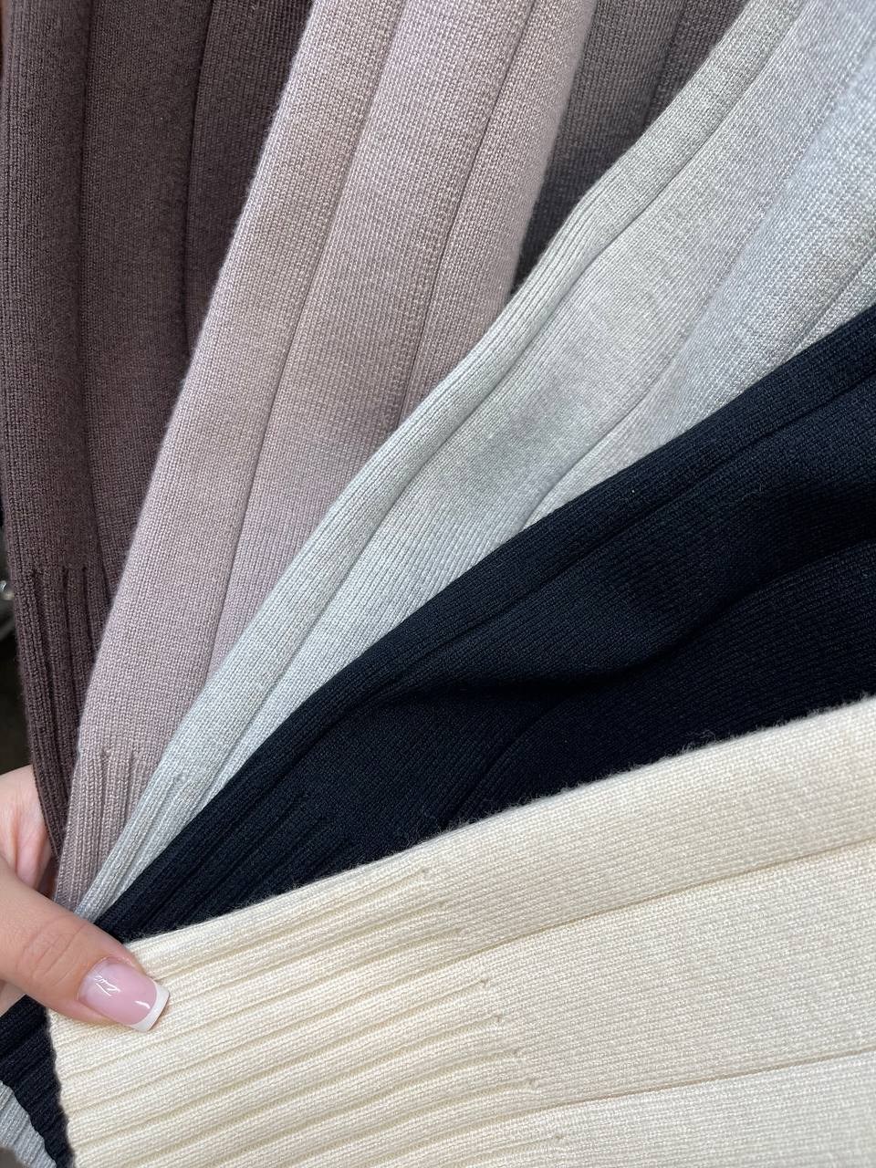 платье трикотажное миди,трикотажное платье,платье миди,платье,трикотажное платье с юбкой плиссе