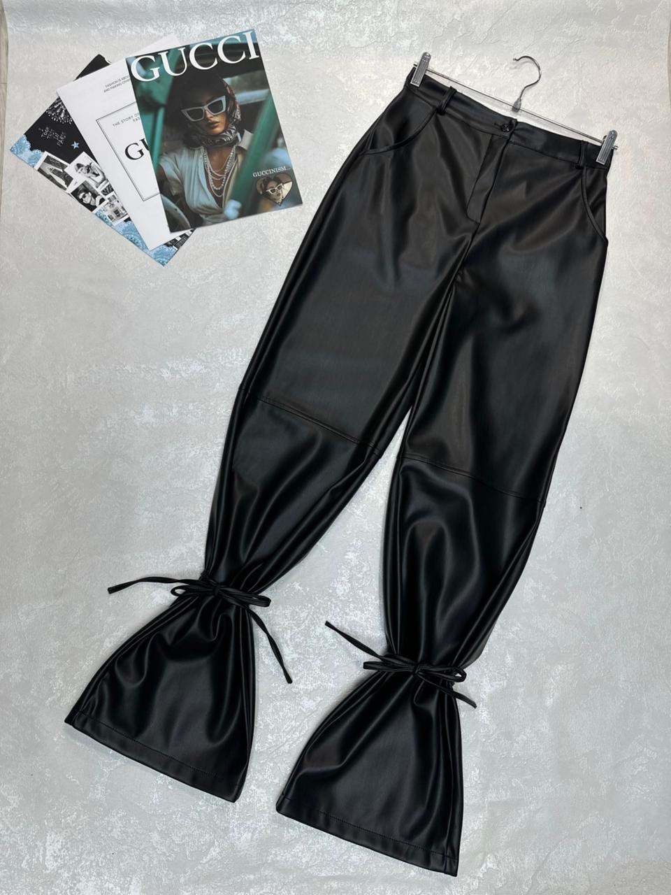 кожаные широкие брюки,кожаные брюки,брюки женские кожаные,модные кожаные брюки,кожаные штаны